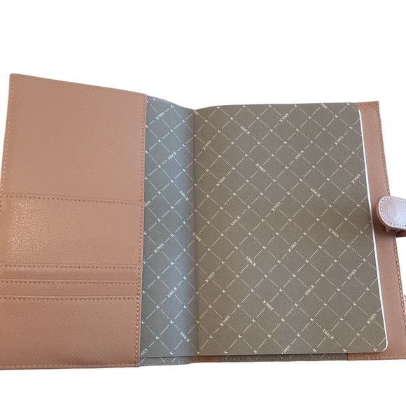 Kikki.K A5 Leather Notebook Holder With Pocket Signature VINTAGE ROSE NWT - Picture 5 of 12